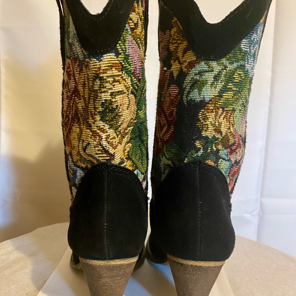 Women’s Very Volatile Black Multicolor Embroidered Heeled Boots Size 10 - Picture 4 of 13